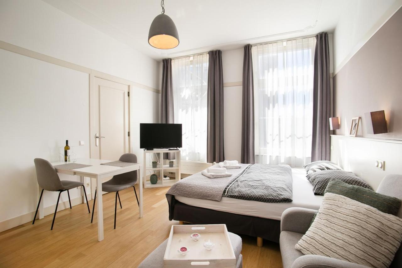 Four Star Apartments - Berkenbosch Blokstraat Гаага Экстерьер фото