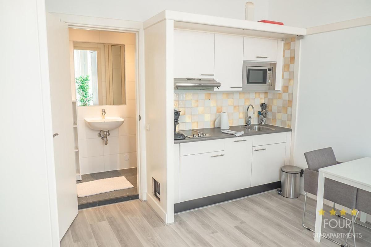 Four Star Apartments - Berkenbosch Blokstraat Гаага Экстерьер фото
