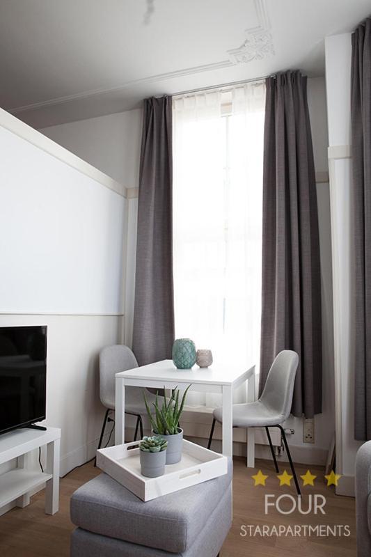 Four Star Apartments - Berkenbosch Blokstraat Гаага Номер фото