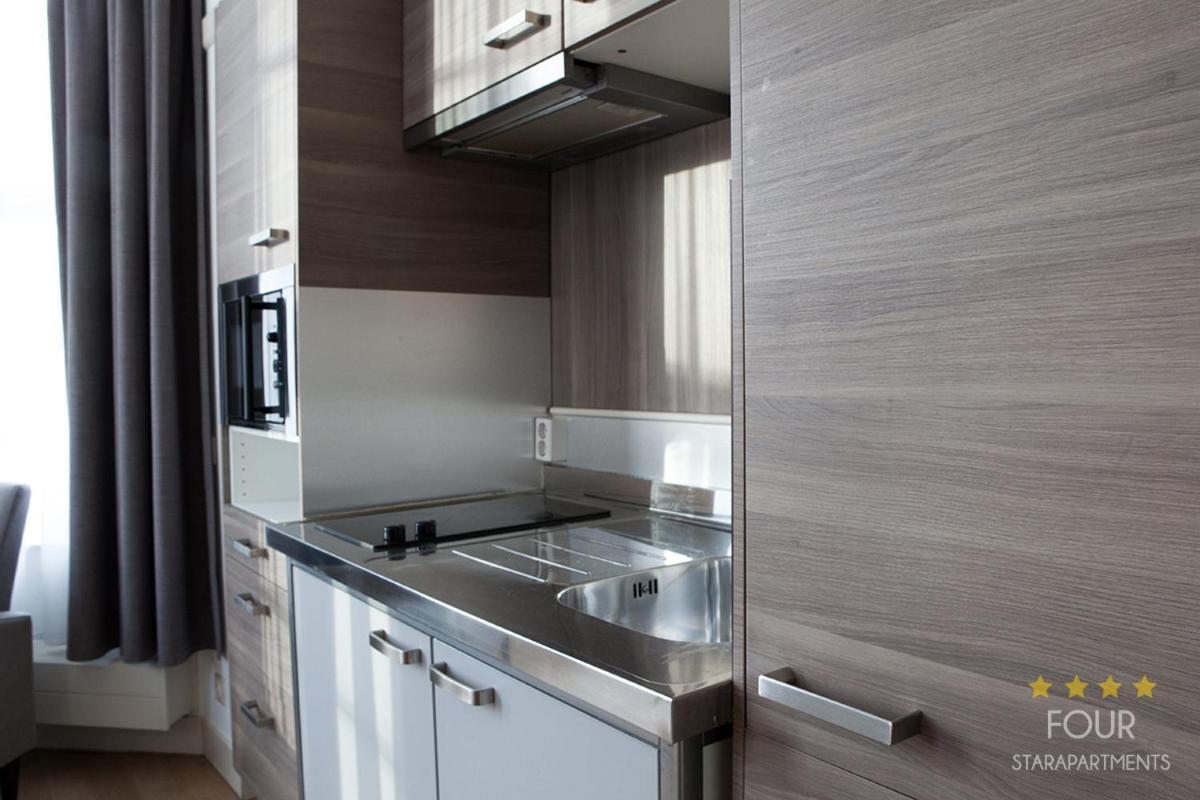 Four Star Apartments - Berkenbosch Blokstraat Гаага Номер фото
