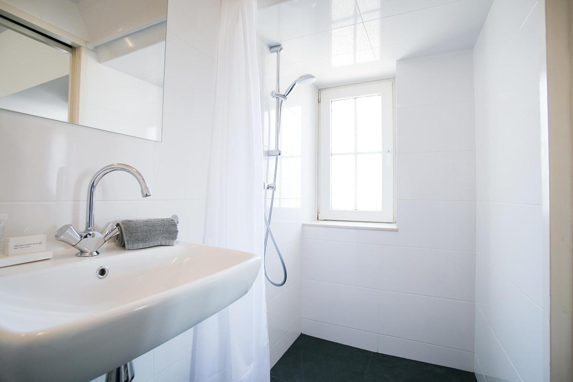 Four Star Apartments - Berkenbosch Blokstraat Гаага Номер фото