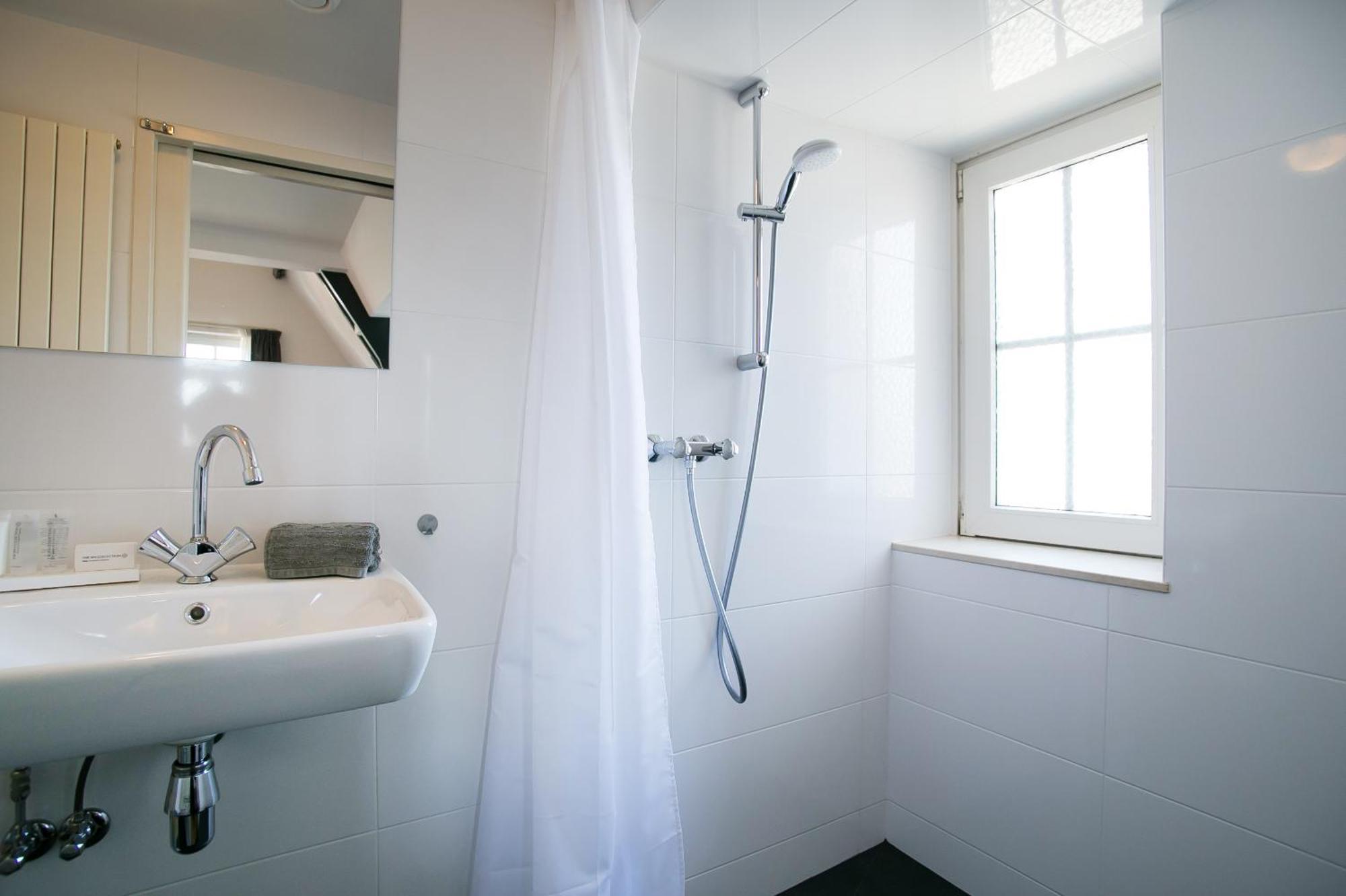 Four Star Apartments - Berkenbosch Blokstraat Гаага Номер фото