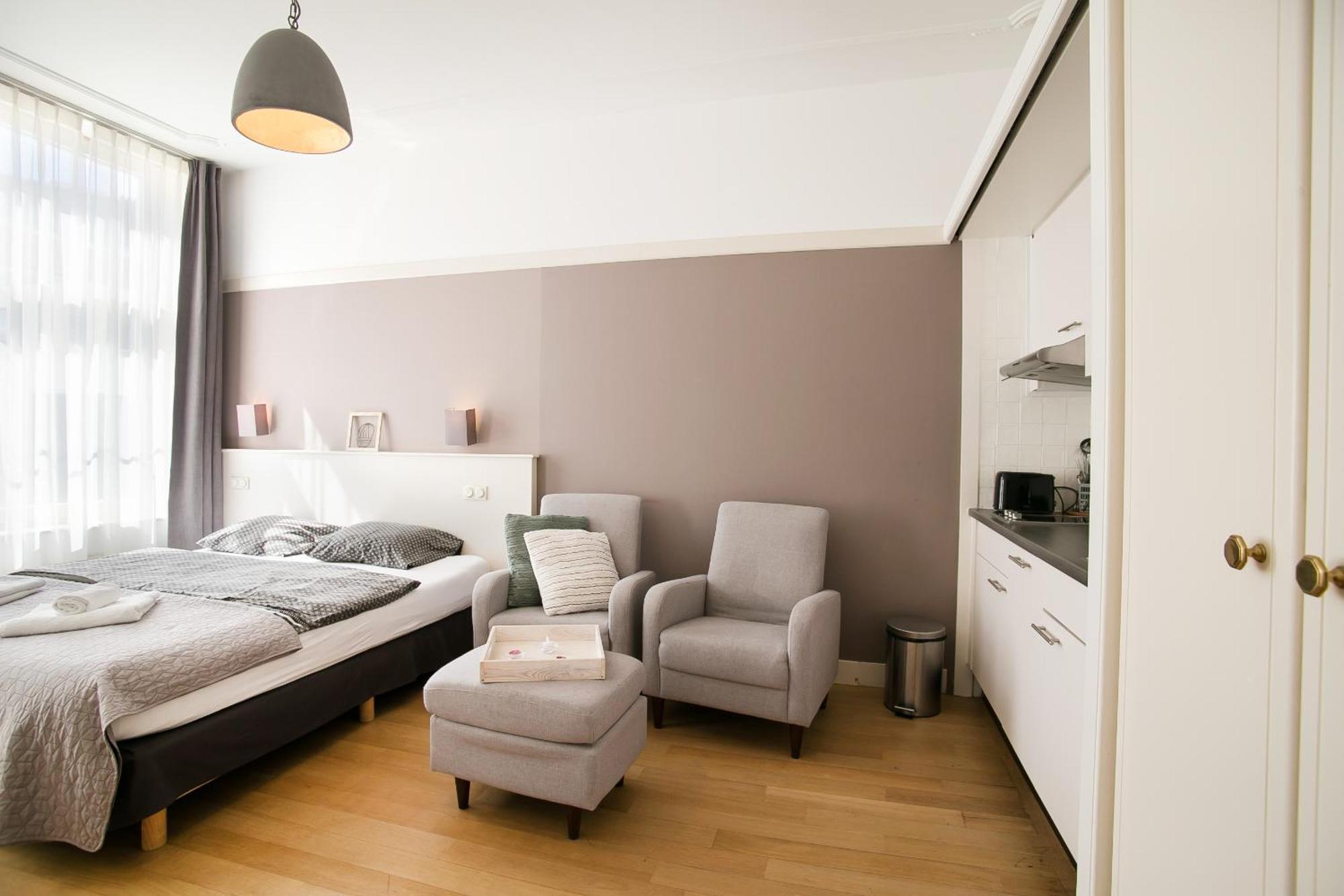 Four Star Apartments - Berkenbosch Blokstraat Гаага Номер фото