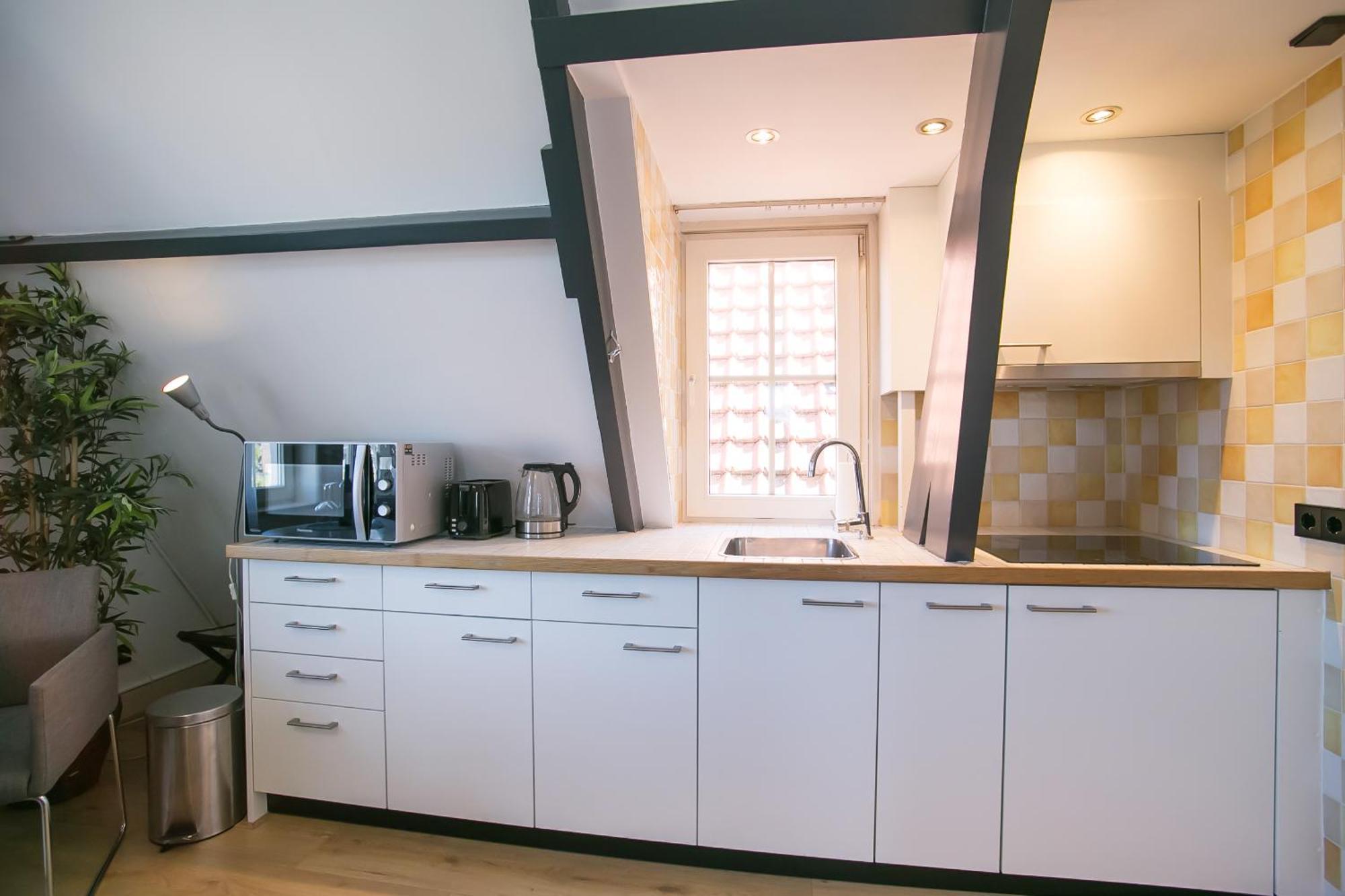 Four Star Apartments - Berkenbosch Blokstraat Гаага Номер фото