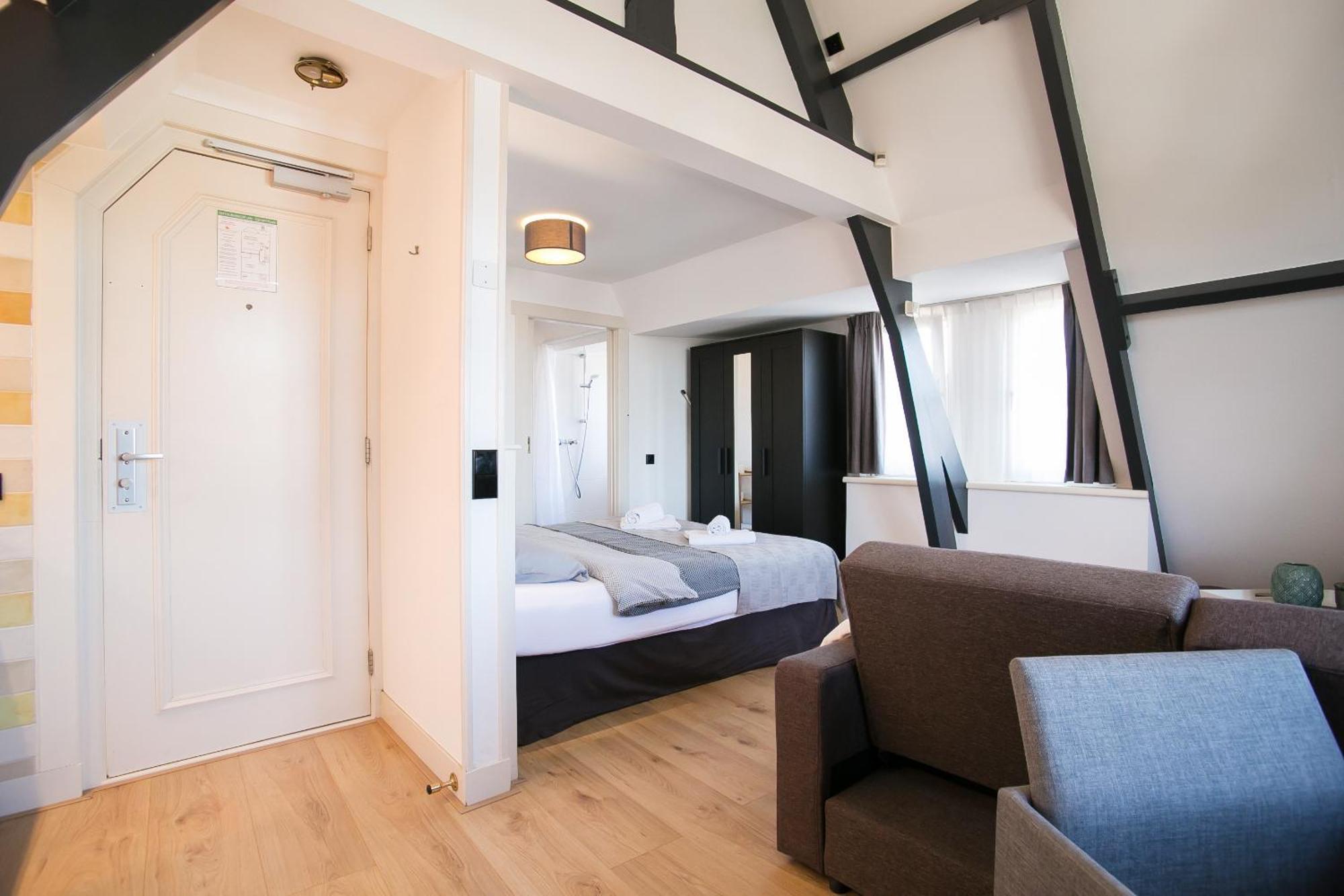 Four Star Apartments - Berkenbosch Blokstraat Гаага Номер фото